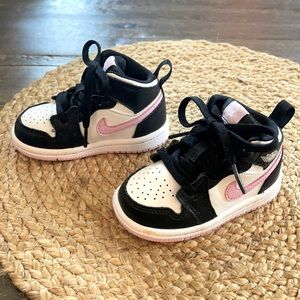 COPY - Air Jordan 1 Mid TD 'White Light Arctic Pink'